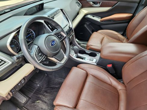Used 2019 Subaru Ascent Touring AWD/4WD image 8