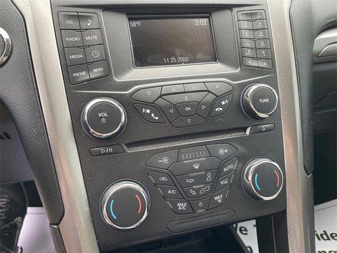 Used 2018 Ford Fusion S image 25