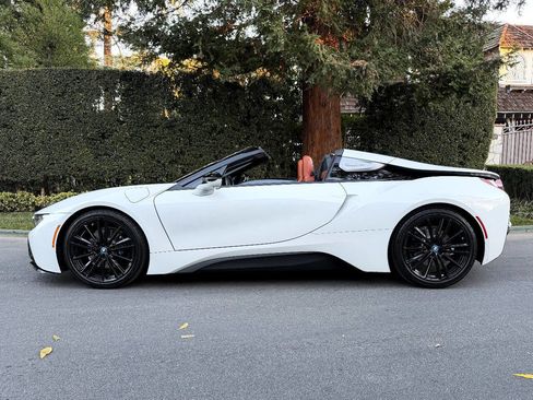 Used 2019 BMW i8 Roadster image 14