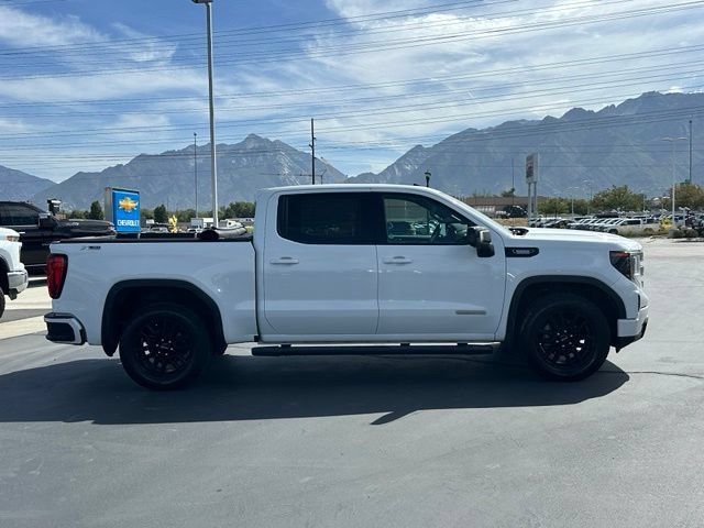 Used 2022 GMC Sierra 1500 Elevation w/ Elevation Premium Package AWD/4WD image 8