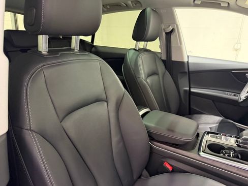 Used 2023 Audi Q8 Premium AWD/4WD image 42