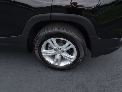 Used 2024 GMC Terrain SLE w/ Driver Convenience Package AWD/4WD image 12