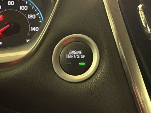 Used 2019 Chevrolet Traverse LT w/ LT Premium Package FWD image 18
