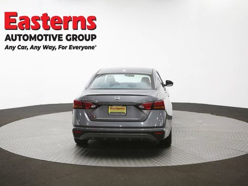 Used 2024 Nissan Altima 2.5 SV FWD image 37