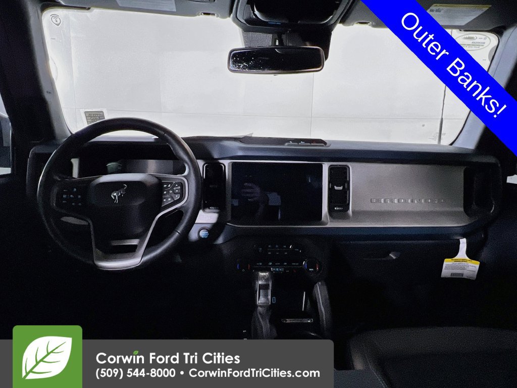 Used 2024 Ford Bronco Outer Banks AWD/4WD image 6