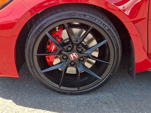 Used 2025 Honda Civic Type R image 10