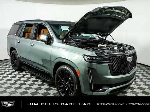 Used 2024 Cadillac Escalade Sport w/ LPO, ONYX Package AWD/4WD image 38