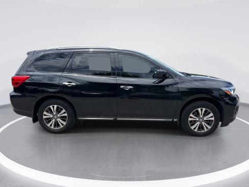 Used 2020 Nissan Pathfinder SV FWD image 9