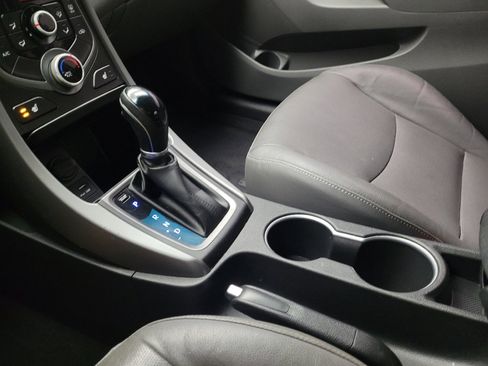 Used 2014 Hyundai Elantra w/ Option Group 2 image 26