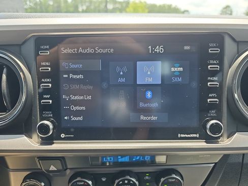 Used 2022 Toyota Tacoma SR5 AWD/4WD image 21