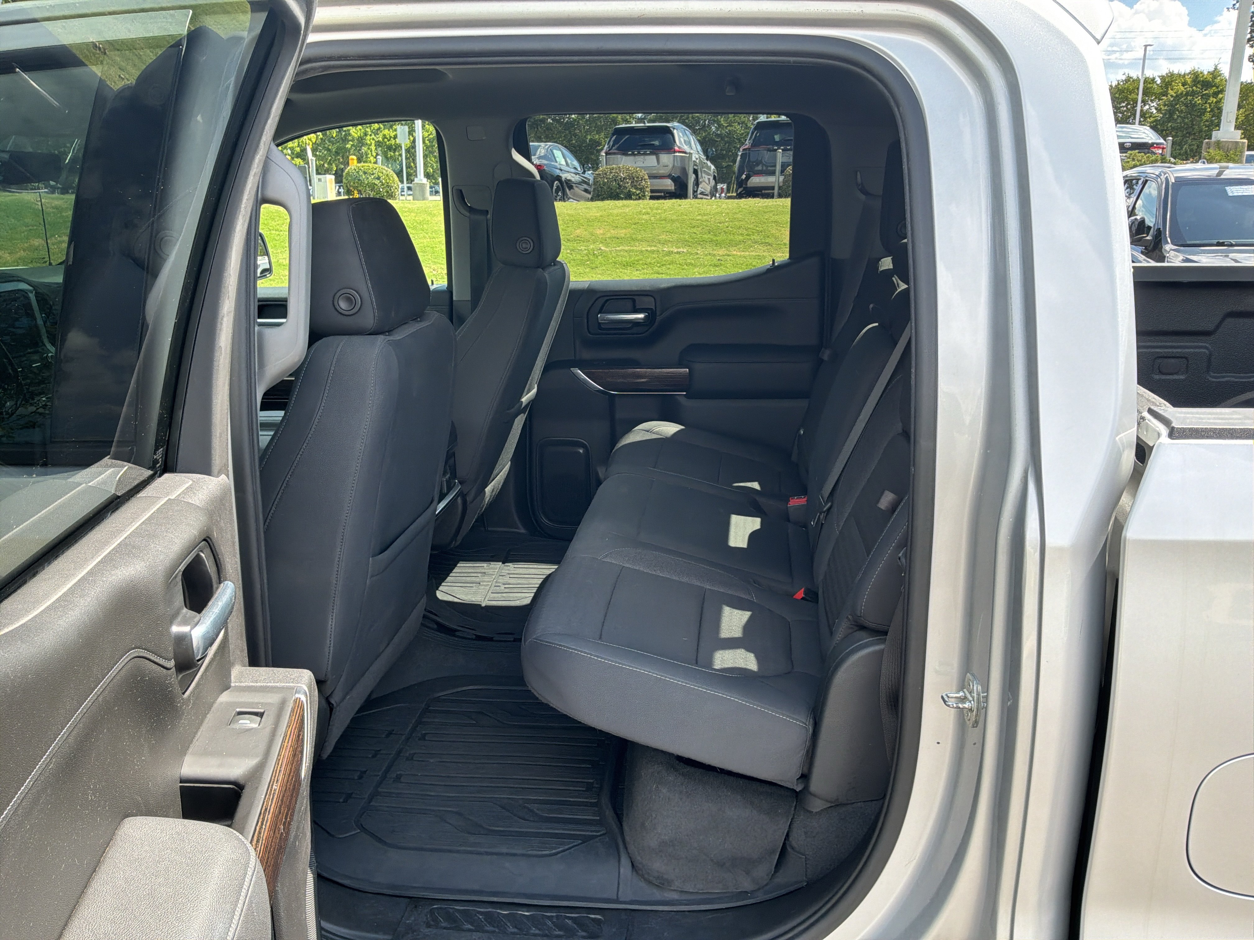 Used 2021 GMC Sierra 1500 Elevation w/ Preferred Package AWD/4WD image 30