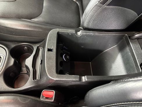 Used 2019 Jeep Cherokee Limited AWD/4WD image 46