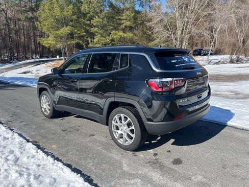 Certified 2024 Jeep Compass Latitude image 7