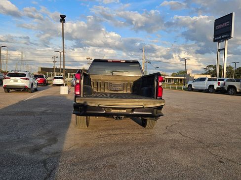 Used 2022 Chevrolet Silverado 1500 Custom image 4