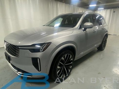 Used 2025 Volvo XC90 B6 Plus AWD/4WD image 1