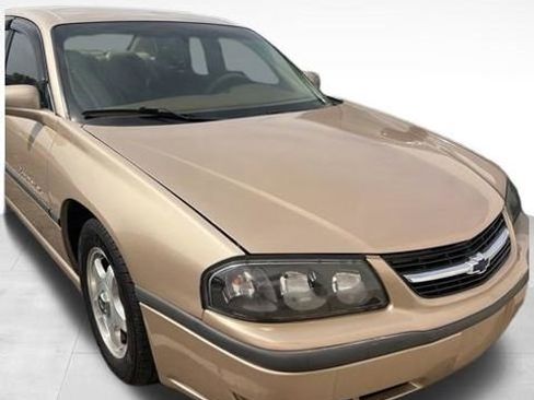 Used 2000 Chevrolet Impala LS image 4