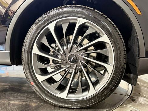 New 2026 Lincoln Aviator Reserve image 24