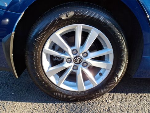 Certified 2025 Toyota Camry LE w/ Convenience Package FWD image 7