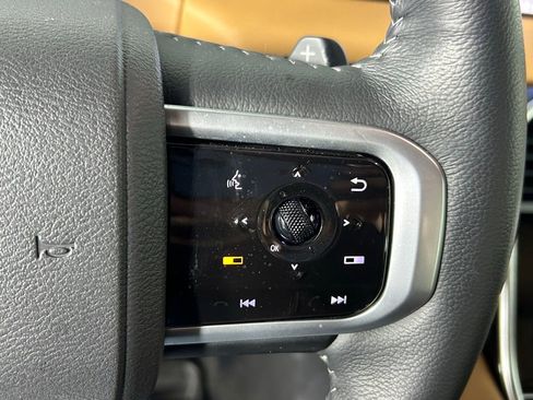 Used 2025 Nissan Armada SL w/ Captain's Chari Seat Package AWD/4WD image 31