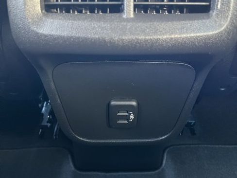 Used 2020 Chevrolet Equinox LT image 22