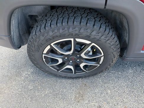 Certified 2025 Jeep Compass Trailhawk AWD/4WD image 11
