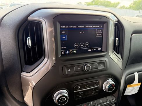 New 2026 GMC Sierra 1500 Pro w/ Pro Value Package image 15