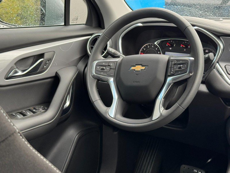New 2026 Chevrolet Blazer LT w/ Convenience Package FWD image 27