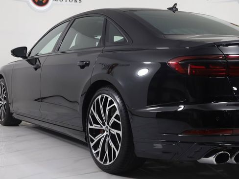 Used 2025 Audi S8 image 38