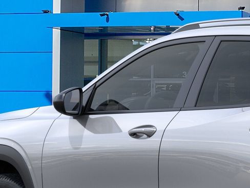 New 2026 Chevrolet Trax ACTIV FWD image 12