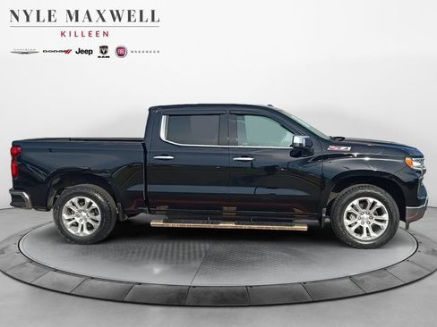 Used 2023 Chevrolet Silverado 1500 LTZ w/ LTZ Convenience Package II AWD/4WD image 17