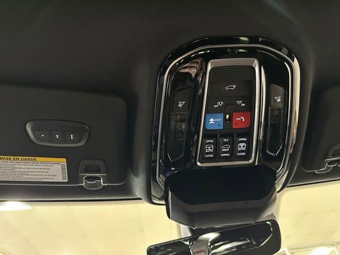 Used 2022 Jeep Grand Cherokee L Summit w/ Luxury Tech Group V image 36