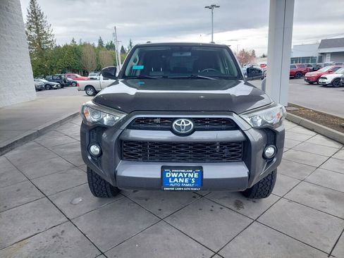 Used 2018 Toyota 4Runner SR5 image 2