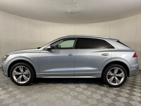 Used 2023 Audi Q8 Premium Plus AWD/4WD image 3