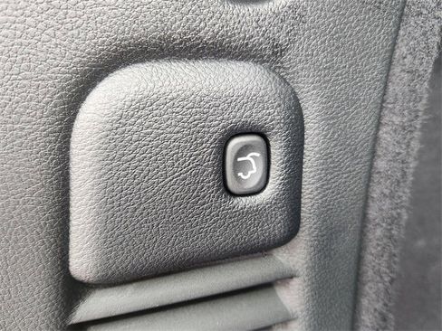 Used 2025 Dodge Durango R/T w/ Trailer Tow Group IV image 17