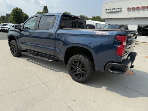 Used 2021 Chevrolet Silverado 1500 LT Trail Boss w/ Bed Protection Package AWD/4WD image 6