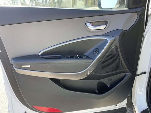 Used 2018 Hyundai Santa Fe Sport image 17