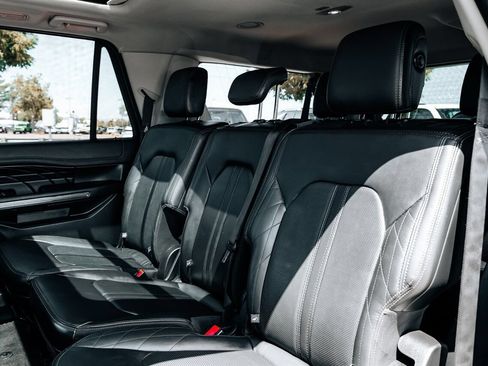 Used 2019 Ford Expedition Max Platinum AWD/4WD image 48