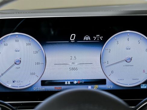 Used 2024 Mercedes-Benz Maybach GLS 600 4MATIC image 28