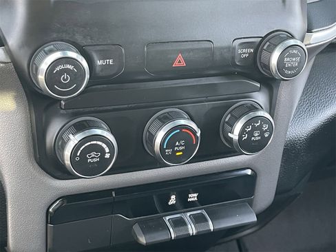 Used 2021 RAM 1500 Big Horn image 29