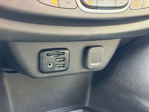 Certified 2023 Chevrolet Traverse RS image 16