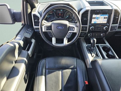 Used 2019 Ford F150 Lariat w/ Equipment Group 502A Luxury image 4