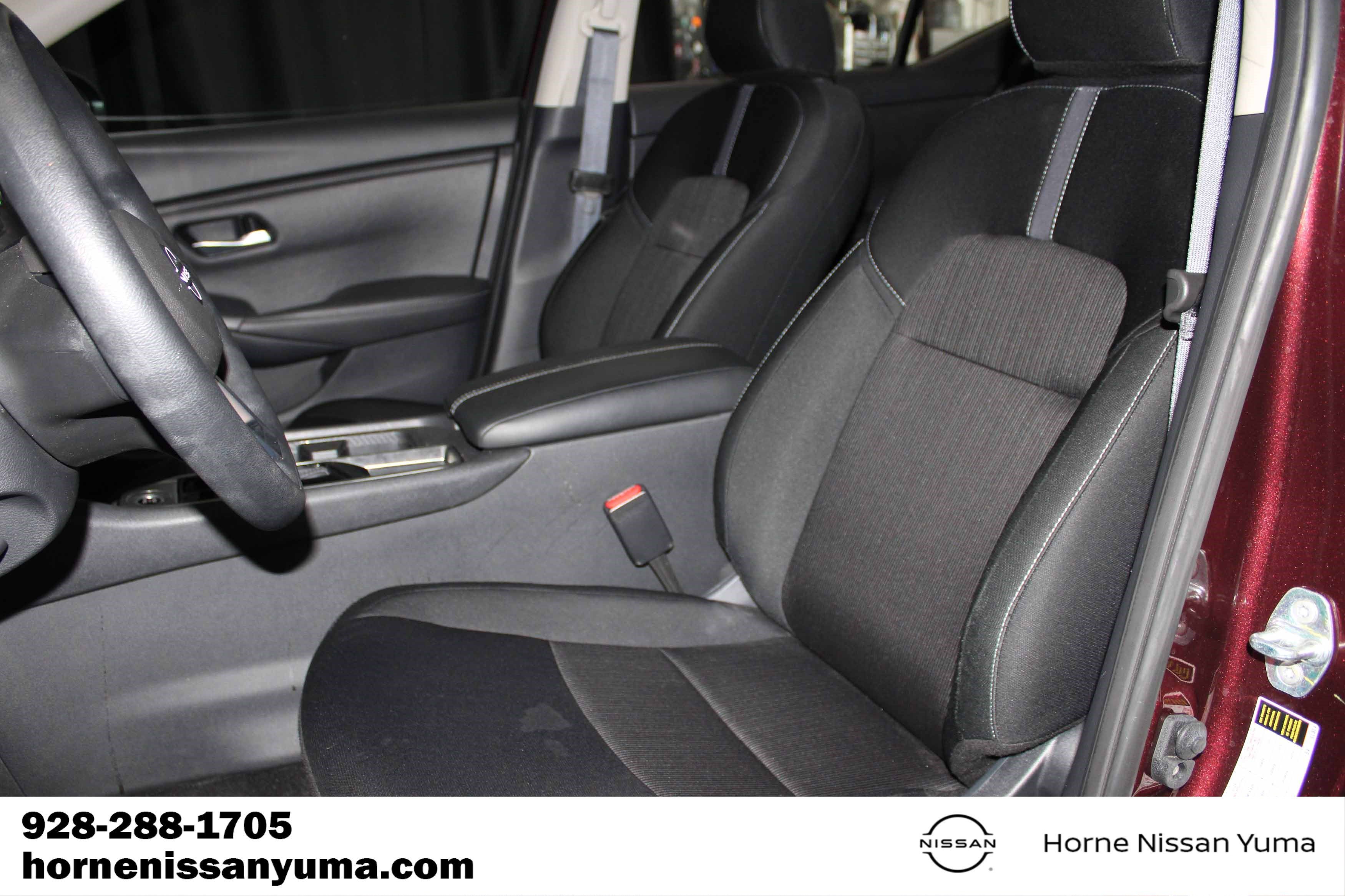 Certified 2025 Nissan Sentra SV w/ Trunk Package FWD image 4