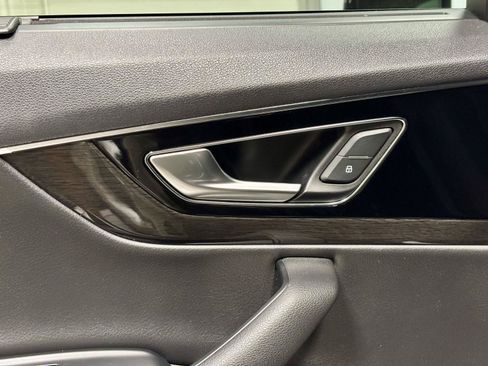 Used 2019 Audi Q7 3.0T Prestige AWD/4WD image 21