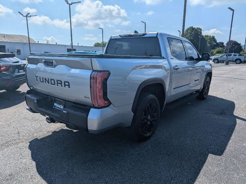 Used 2025 Toyota Tundra Limited AWD/4WD image 7