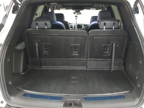 Used 2022 Buick Enclave Essence w/ Experience Buick Package image 27