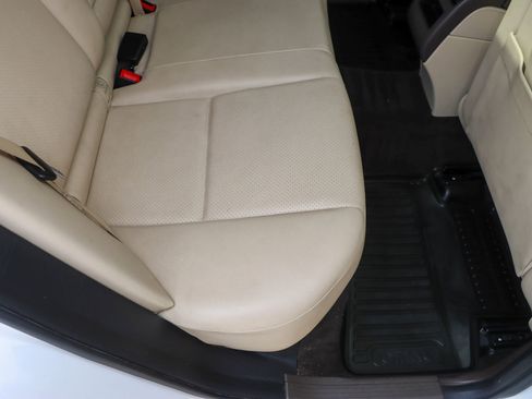 Used 2013 Mercedes-Benz GLK 350 2WD image 20