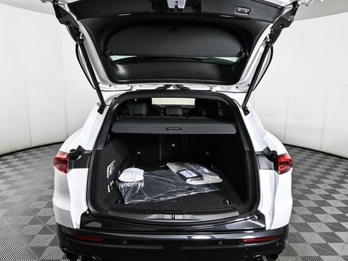 New 2025 Maserati Grecale Modena image 31