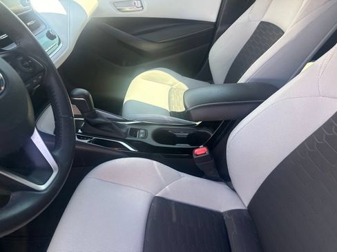 Used 2020 Toyota Corolla SE w/ Carpet Mat Package FWD image 4