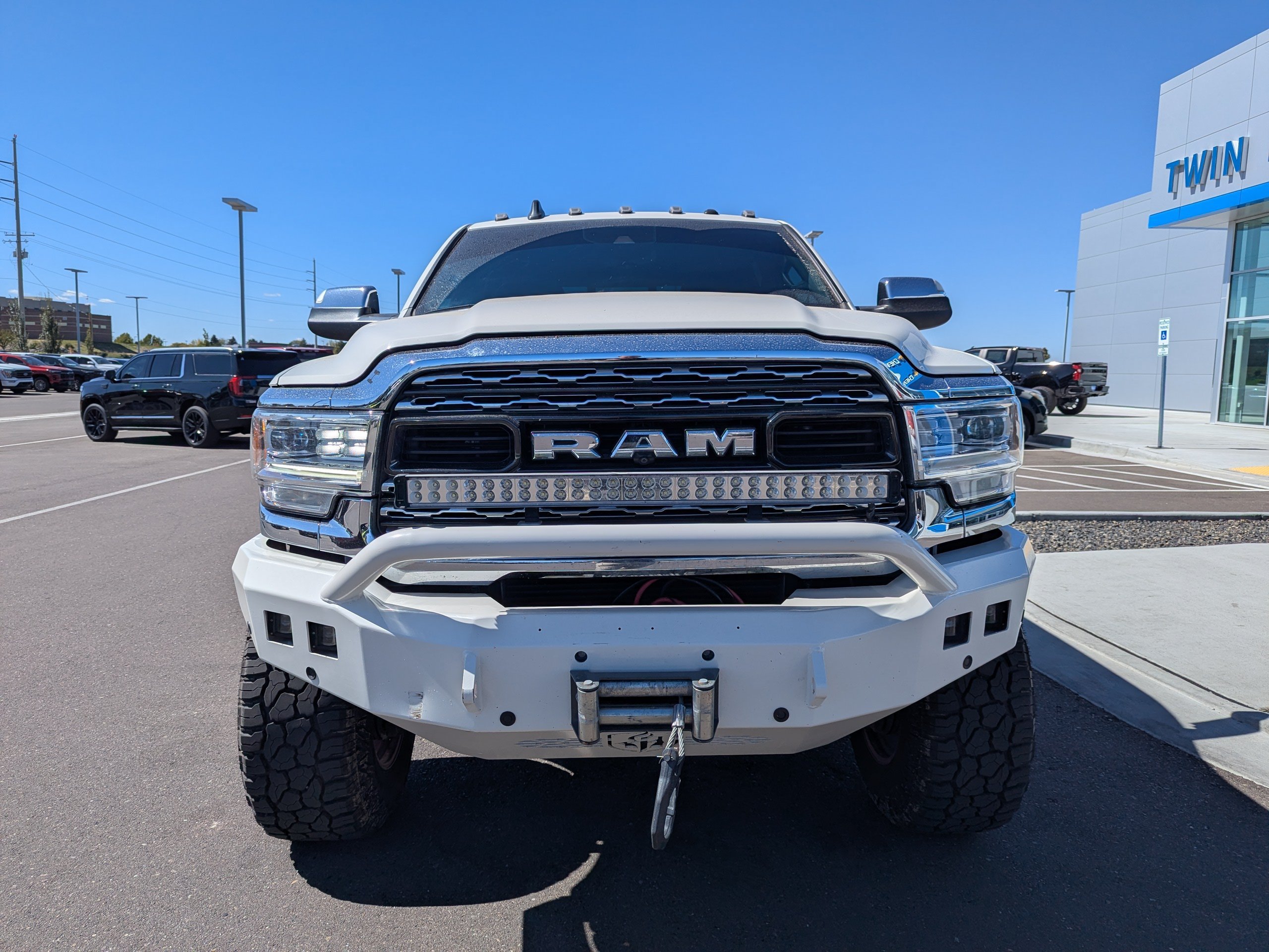 Used 2022 RAM 3500 Limited AWD/4WD image 4