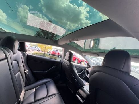 Used 2019 Tesla Model 3 Long Range RWD image 29